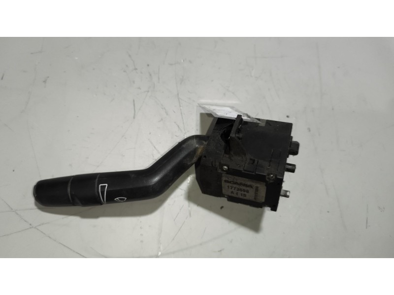 Recambio de mando limpia para scania magnus referencia OEM IAM 1773598  