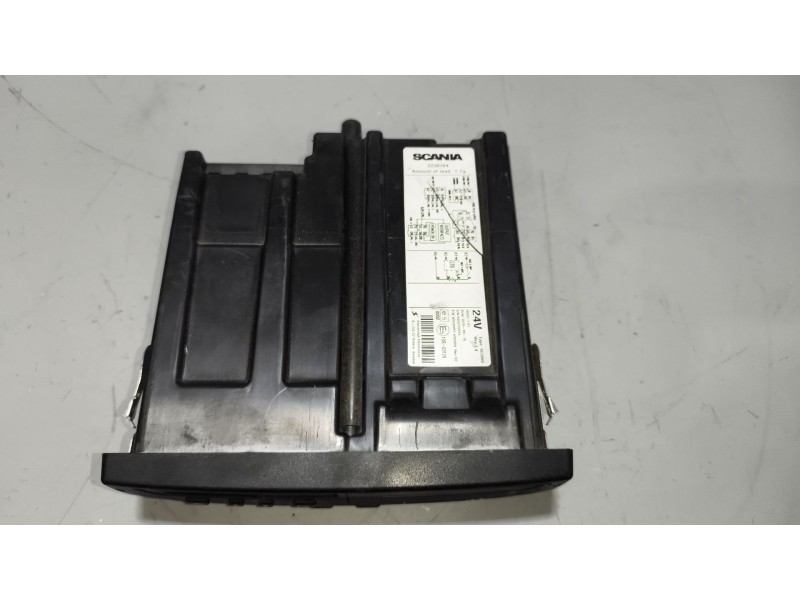 Recambio de tacografo para scania magnus referencia OEM IAM SE5000 2236784 REV7.4