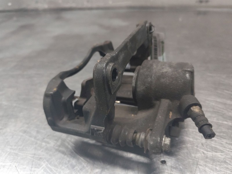 Recambio de pinza freno delantera derecha para renault scenic ii grand confort dynamique referencia OEM IAM   