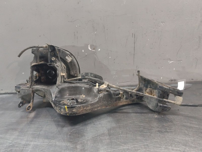 Recambio de mangueta delantera izquierda para nissan x-trail ii (t31) 2.0 dci 4x4 referencia OEM IAM   