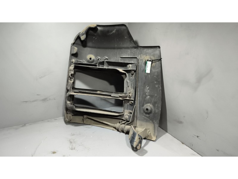 Recambio de paragolpes delantero para man tg - a 18.xxx 10.5 diesel referencia OEM IAM 81416105597 81251155007 IZQUIERDA