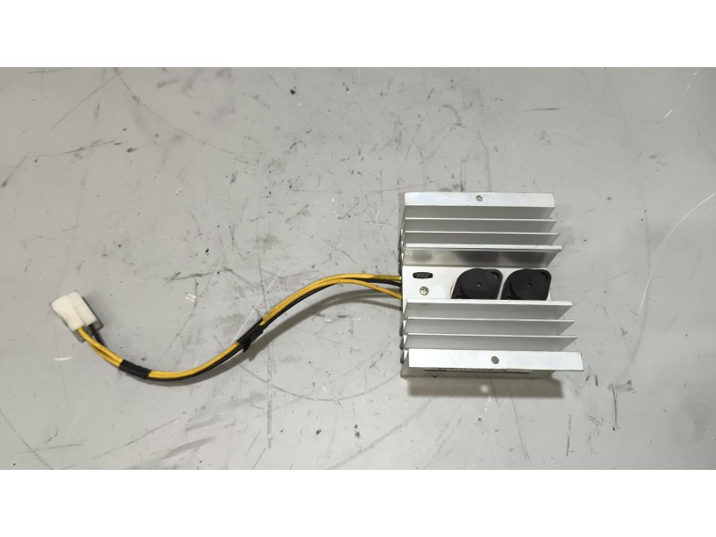 Recambio de modulo electronico para iveco crossway referencia OEM IAM PCEV10A REDUCTOR DE TENSION 