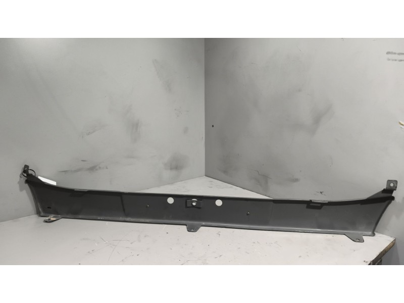 Recambio de paragolpes delantero para volvo fh xxx referencia OEM IAM 22247766  