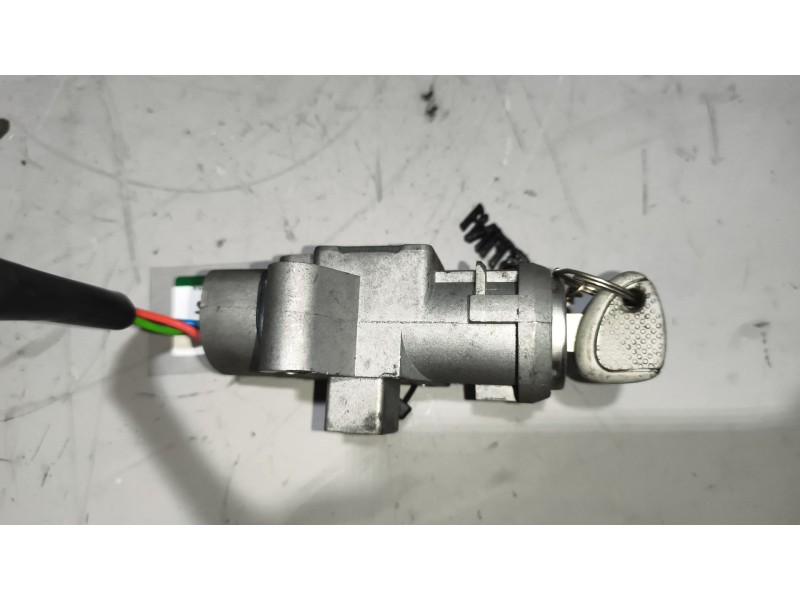 Recambio de conmutador de arranque para iveco crossway referencia OEM IAM 504127269  