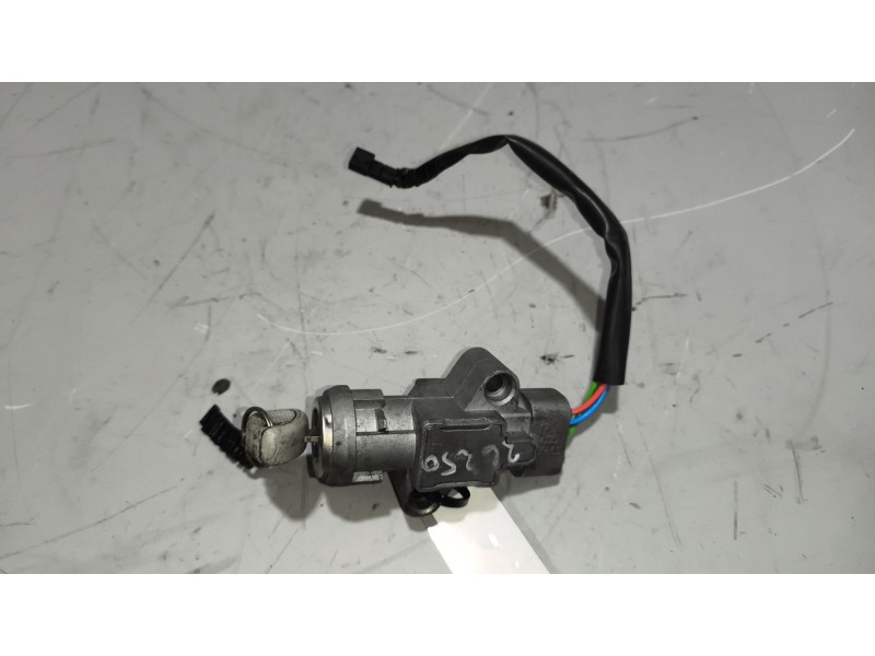 Recambio de conmutador de arranque para iveco crossway referencia OEM IAM 504127269  