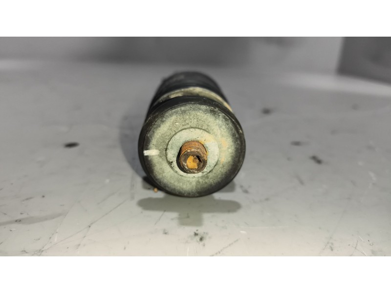 Recambio de amortiguador trasero izquierdo cabina para volvo fh xxx referencia OEM IAM 22128971  