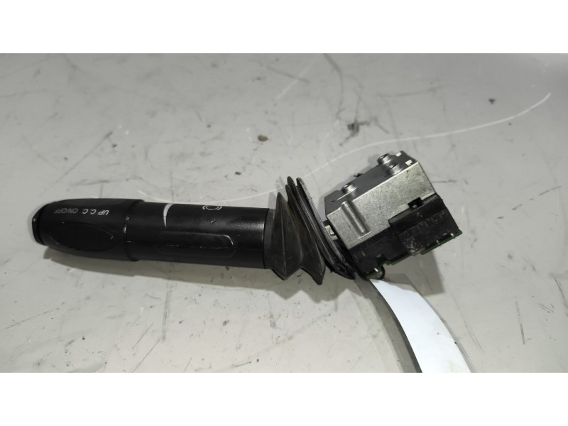 Recambio de mando intarder para iveco crossway referencia OEM IAM 5801781365  