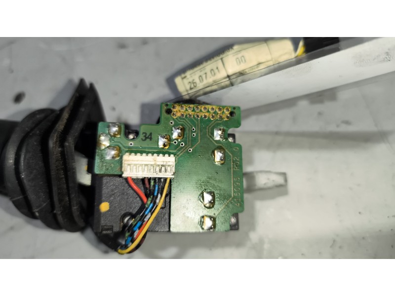 Recambio de mando intermitentes para iveco crossway referencia OEM IAM 5802518451  