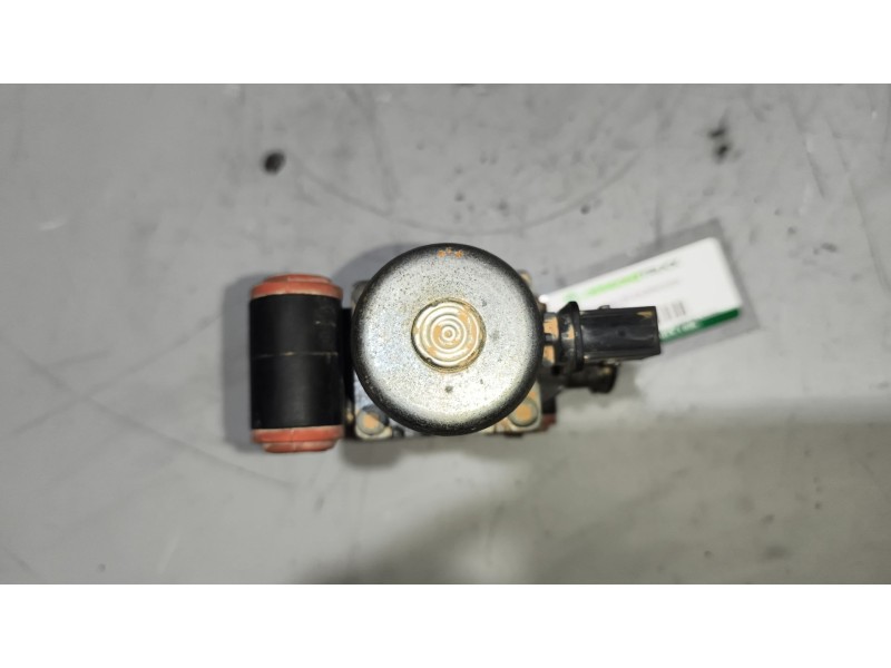 Recambio de valvula intercambio de calefaccion para iveco evadys h referencia OEM IAM 4460913020  