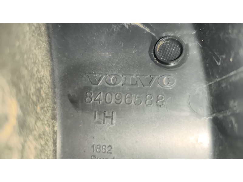 Recambio de paso rueda delantero izquierdo para volvo fh xxx referencia OEM IAM 84096588  