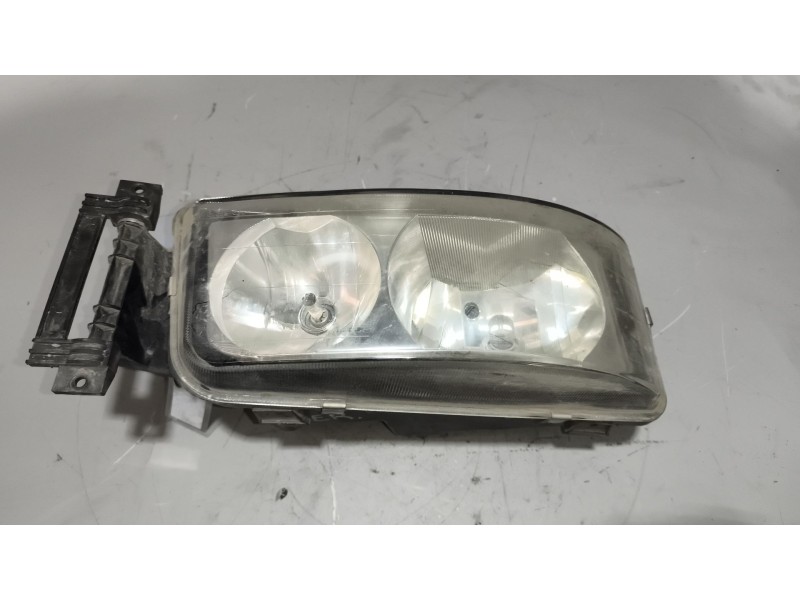 Recambio de faro derecho para man tg - a 18.xxx 10.5 diesel referencia OEM IAM 81251016456  