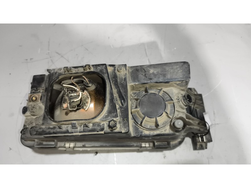 Recambio de faro derecho para man tg - a 18.xxx 10.5 diesel referencia OEM IAM 81251016456  