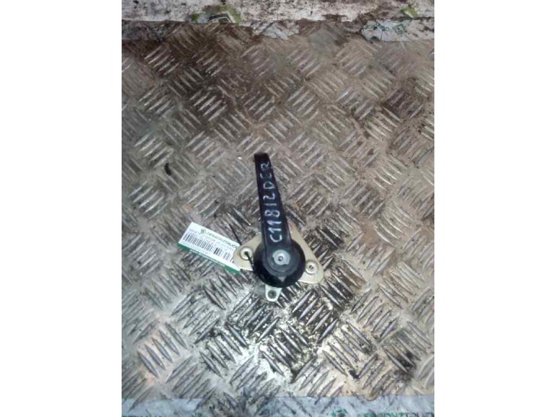 Recambio de maneta interior delantera derecha para nissan trucks m m-110.14 referencia OEM IAM   