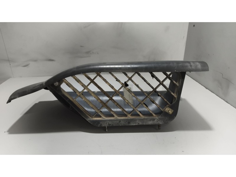 Recambio de peldaño izquierdo para renault midlum 6.2 diesel referencia OEM IAM 7484585653  