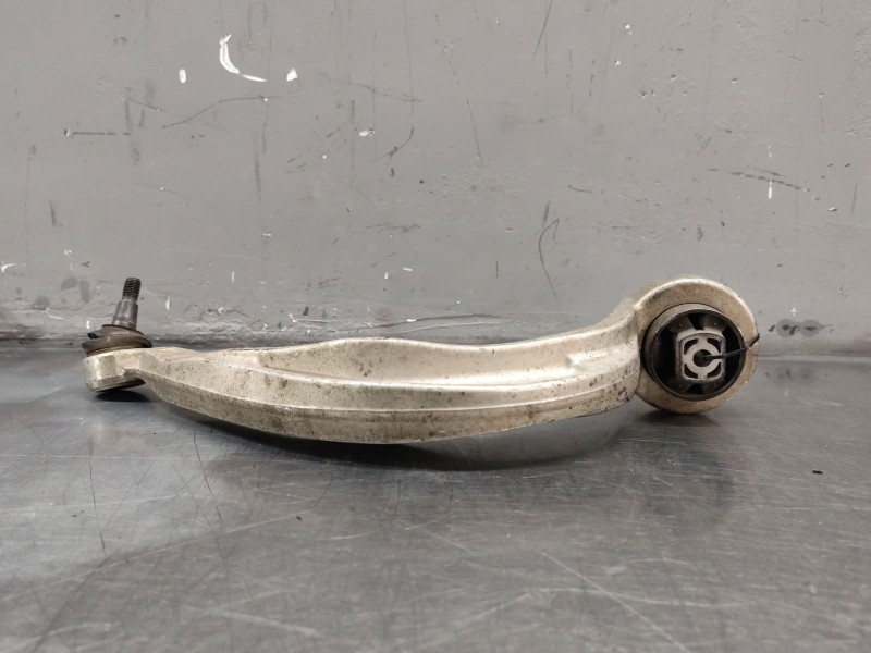 Recambio de brazo suspension inferior delantero izquierdo para audi a4 ber. (b8) básico referencia OEM IAM 8K0407693N  