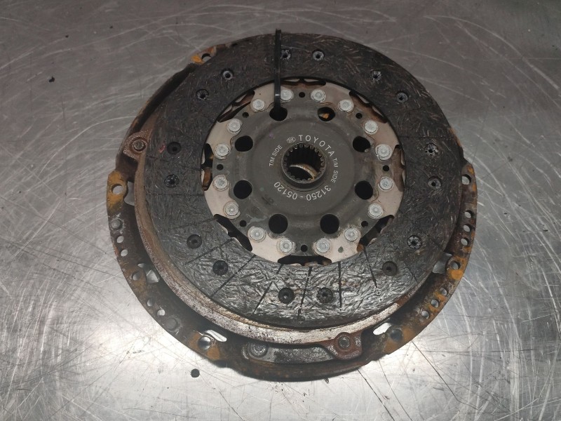 Recambio de kit embrague para toyota corolla (e15) high referencia OEM IAM   