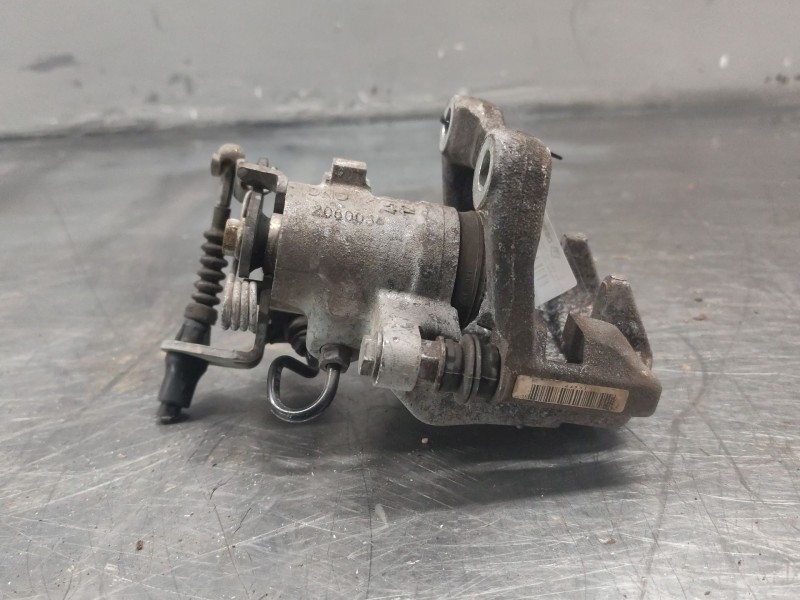 Recambio de pinza freno trasera derecha para volkswagen golf vi (5k1) rabbit referencia OEM IAM   