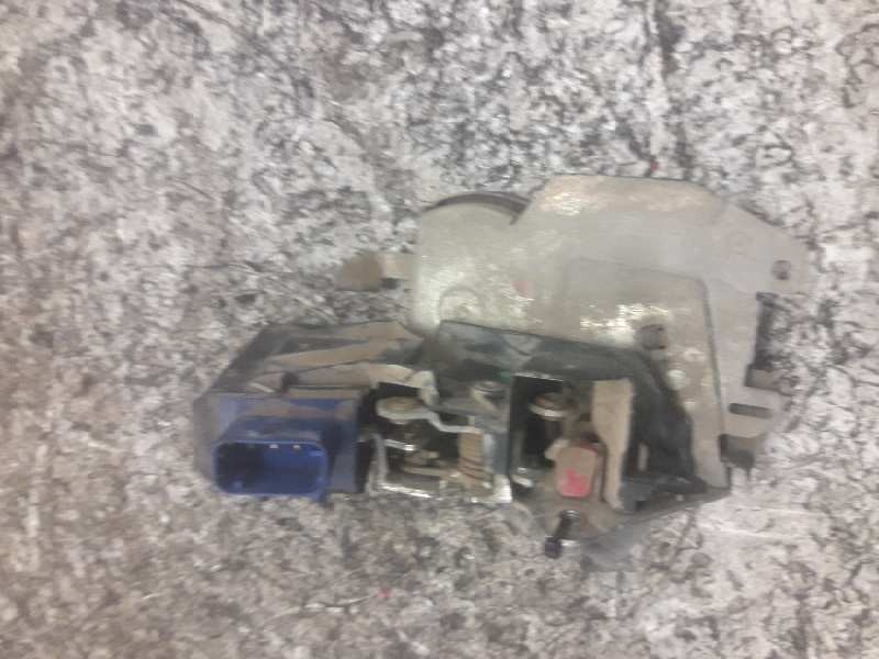 Recambio de cerradura puerta trasera izquierda para bmw serie 3 berlina (e36) 320i referencia OEM IAM 67111387607141306 3 PINS 