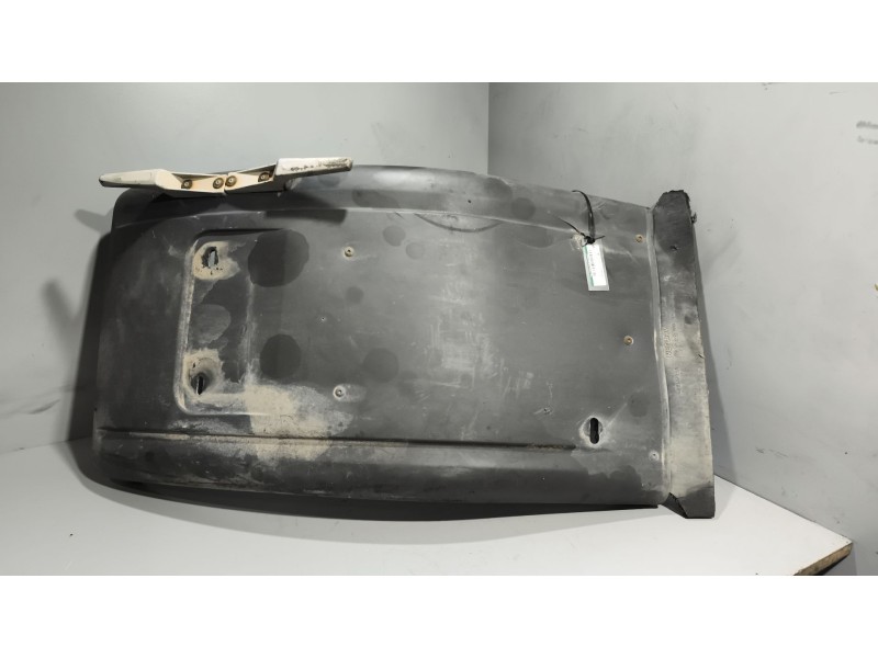 Recambio de guardabarros delantero derecho para renault midlum 6.2 diesel referencia OEM IAM 5010302382  