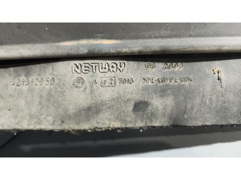 Recambio de guardabarros delantero derecho para renault midlum 6.2 diesel referencia OEM IAM 5010302382  