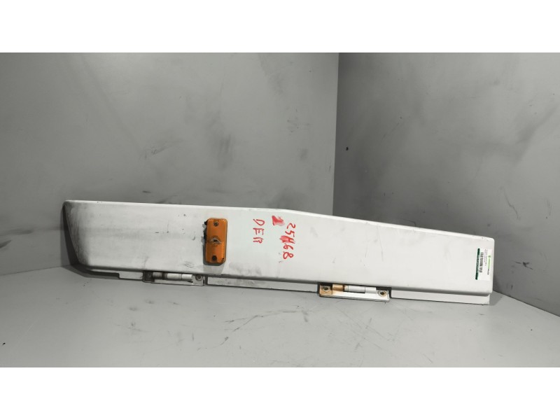 Recambio de moldura trasera cabina para renault magnum ab diesel referencia OEM IAM 5010599377 DERECHA 