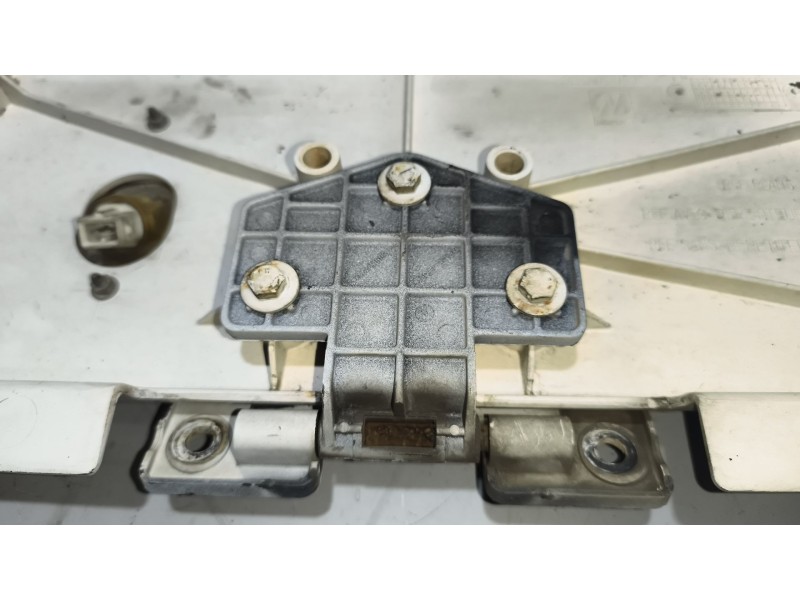 Recambio de moldura trasera cabina para renault magnum ab diesel referencia OEM IAM 5010599377 DERECHA 