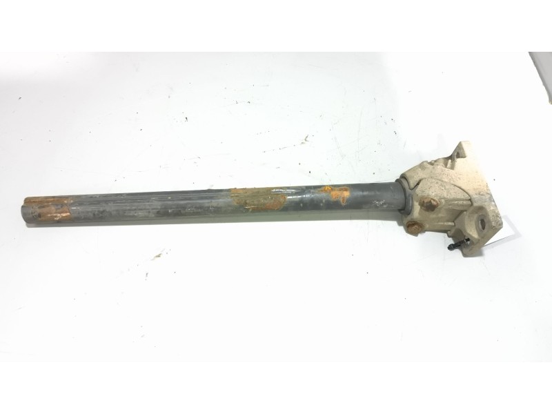 Recambio de soporte guardabarros trasero para renault magnum ab diesel referencia OEM IAM   