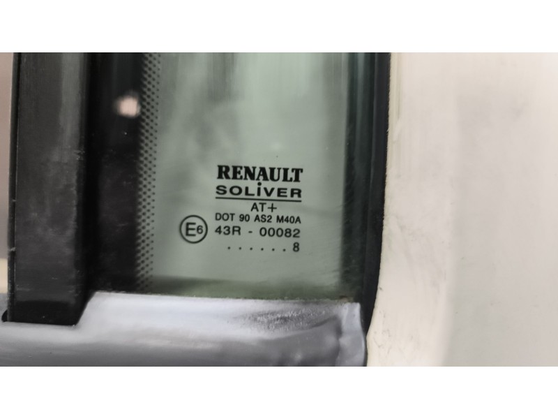 Recambio de puerta delantera izquierda para renault magnum ab 2005 12.8 diesel referencia OEM IAM 7482033226  