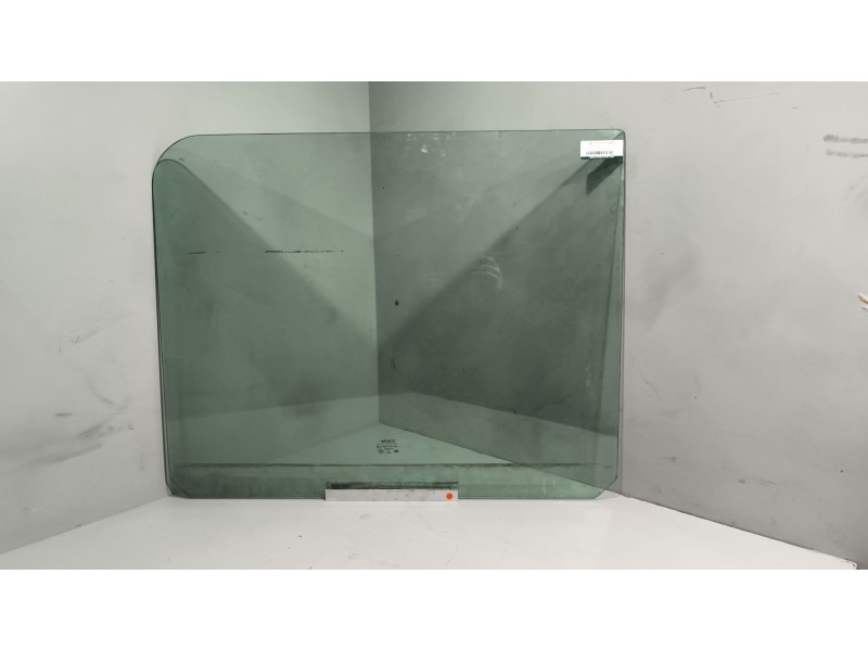 Recambio de luna delantera derecha para renault magnum ab 2005 12.8 diesel referencia OEM IAM 7421017125  