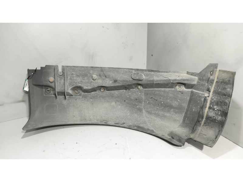 Recambio de guardabarros delantero izquierdo para renault hr xxx.18/26 premium 01 referencia OEM IAM 5010301443  