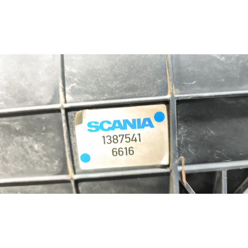 Recambio de filtro aire para scania serie 4 (p/r 164 l) 15.6 diesel referencia OEM IAM 1387541  