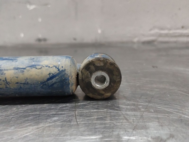 Recambio de amortiguador trasero derecho para volkswagen caddy ka/kb (2k) 2.0 sdi referencia OEM IAM   