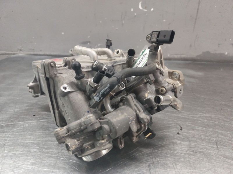 Recambio de colector admision para volkswagen tiguan (5n_) 2.0 tdi 4motion referencia OEM IAM 04L129766AQ  