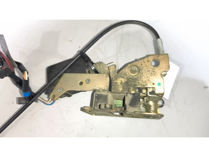 Recambio de cerradura puerta delantera derecha para renault magnum ab 2005 12.8 diesel referencia OEM IAM   