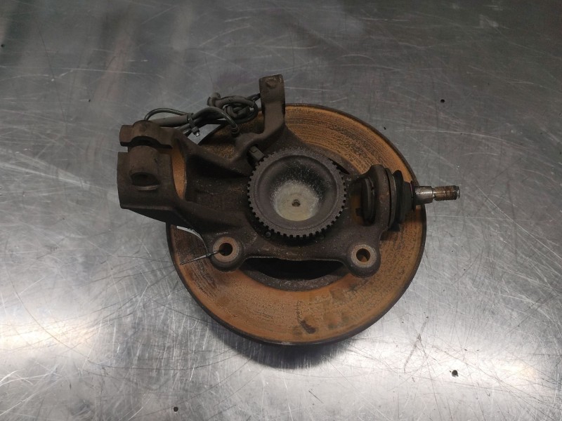 Recambio de mangueta delantera derecha para ford transit mod.2000 caja abierta 2.4 tde referencia OEM IAM   