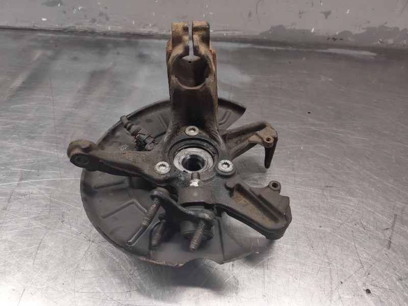 Recambio de mangueta delantera izquierda para volkswagen caddy ka/kb (2k) 2.0 sdi referencia OEM IAM   