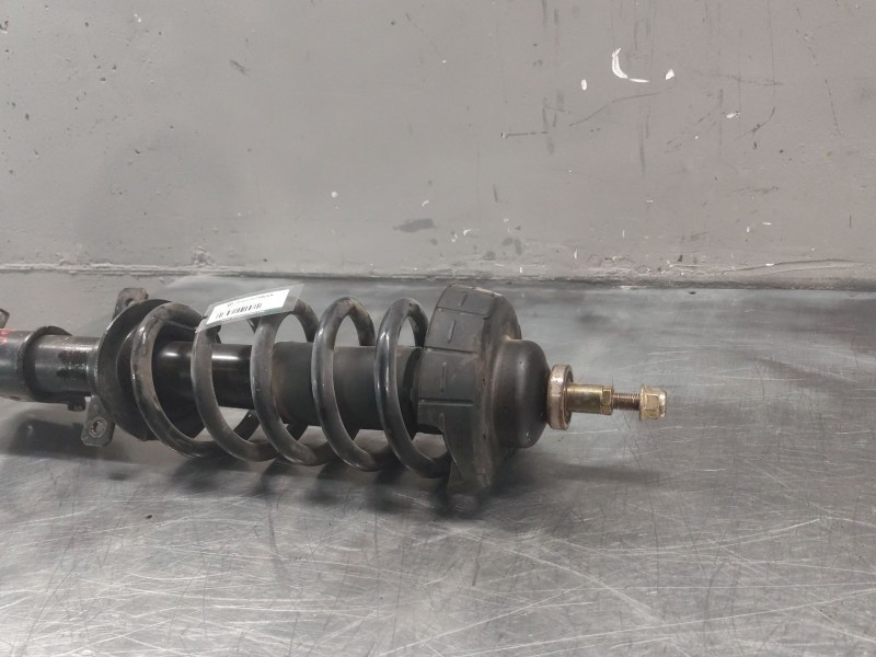 Recambio de amortiguador delantero derecho para renault trafic combi (ab 4.01) referencia OEM IAM   