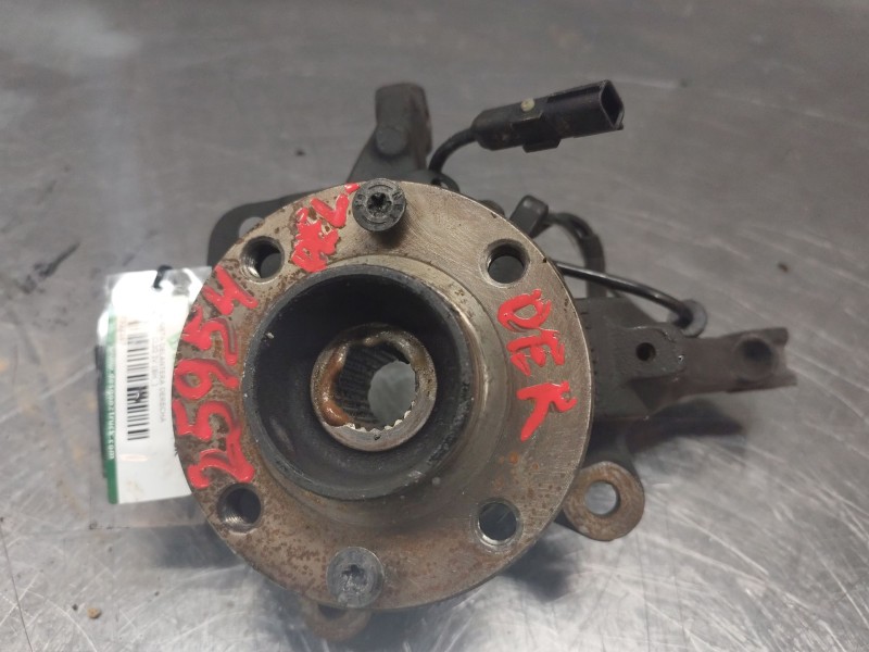 Recambio de mangueta delantera derecha para renault clio iv (bh_) 0.9 tce 90 referencia OEM IAM   