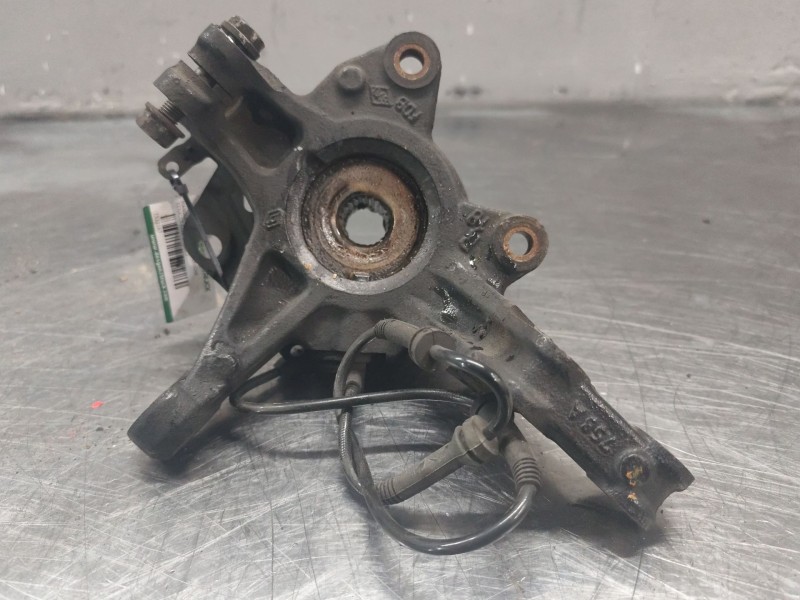 Recambio de mangueta delantera derecha para renault clio iv (bh_) 0.9 tce 90 referencia OEM IAM   