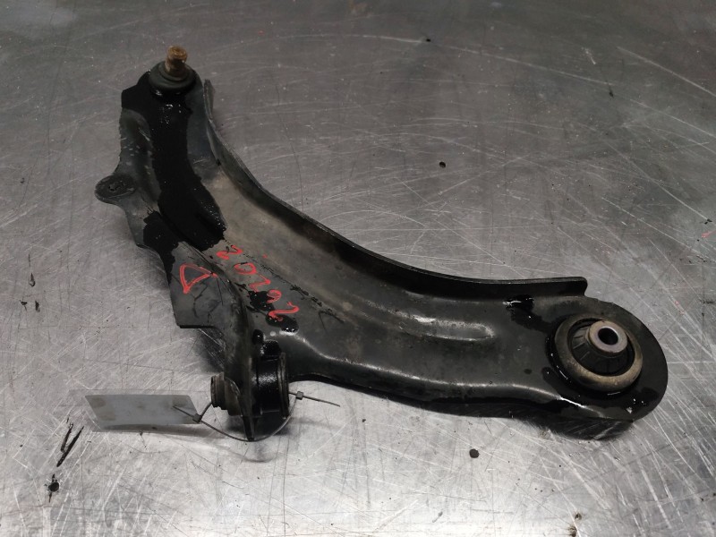 Recambio de brazo suspension inferior delantero derecho para renault scenic ii grand confort dynamique referencia OEM IAM   