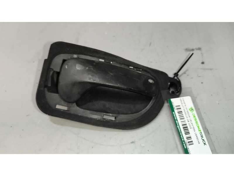 Recambio de maneta interior delantera derecha para renault magnum ab 2005 12.8 diesel referencia OEM IAM 7482060326  