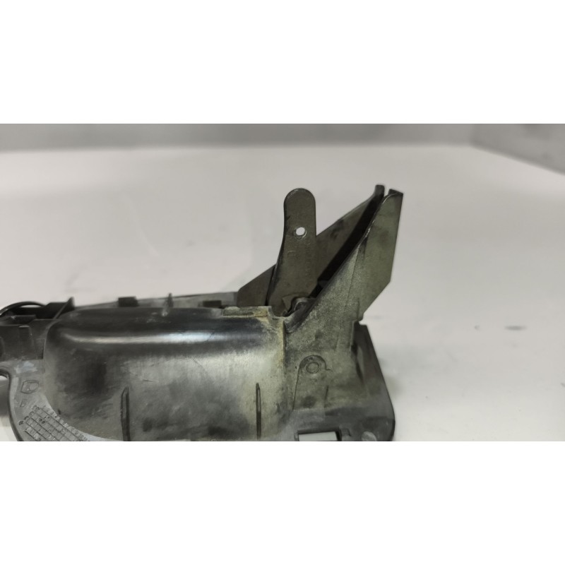 Recambio de maneta interior delantera derecha para renault magnum ab 2005 12.8 diesel referencia OEM IAM 7482060326  