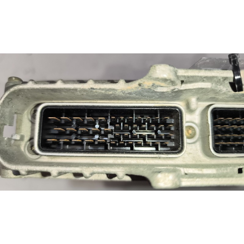 Recambio de centralita motor edc para renault hr xxx.18/26 premium 01 referencia OEM IAM 5010550351 0281010966 