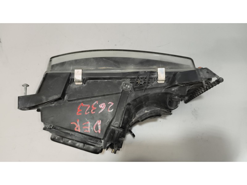 Recambio de faro derecho para scania r i r 500 referencia OEM IAM 2000059  