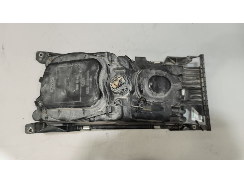Recambio de faro derecho para scania r i r 500 referencia OEM IAM 2000059  
