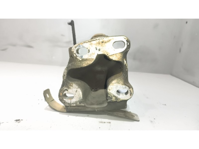 Recambio de soporte cabina delantero para scania p,g,r,t - series p 500, r 500 referencia OEM IAM 1728148  