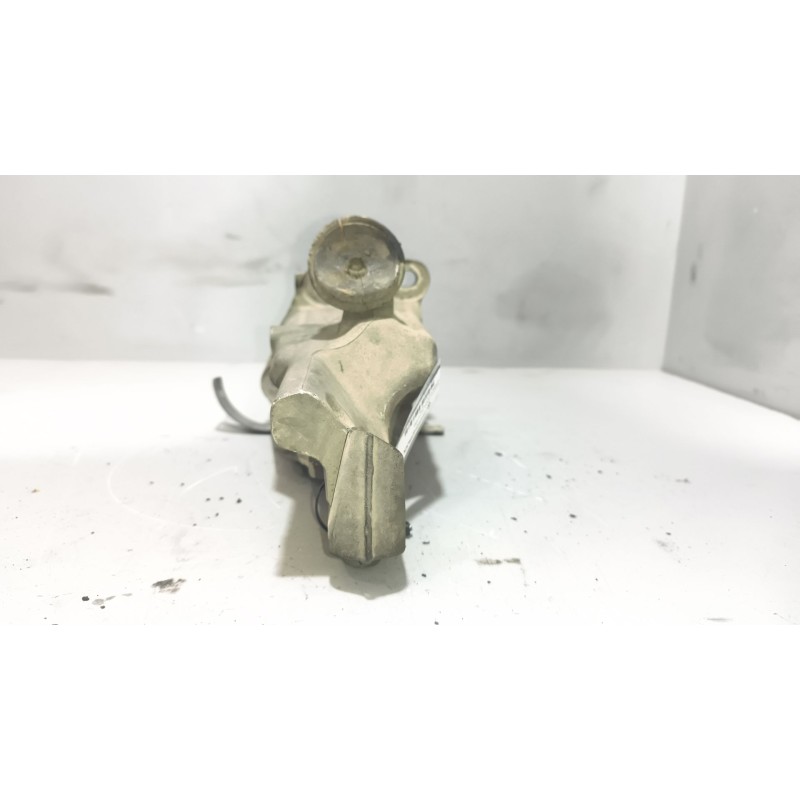 Recambio de soporte cabina delantero para scania p,g,r,t - series p 500, r 500 referencia OEM IAM 1728149 DERECHO 