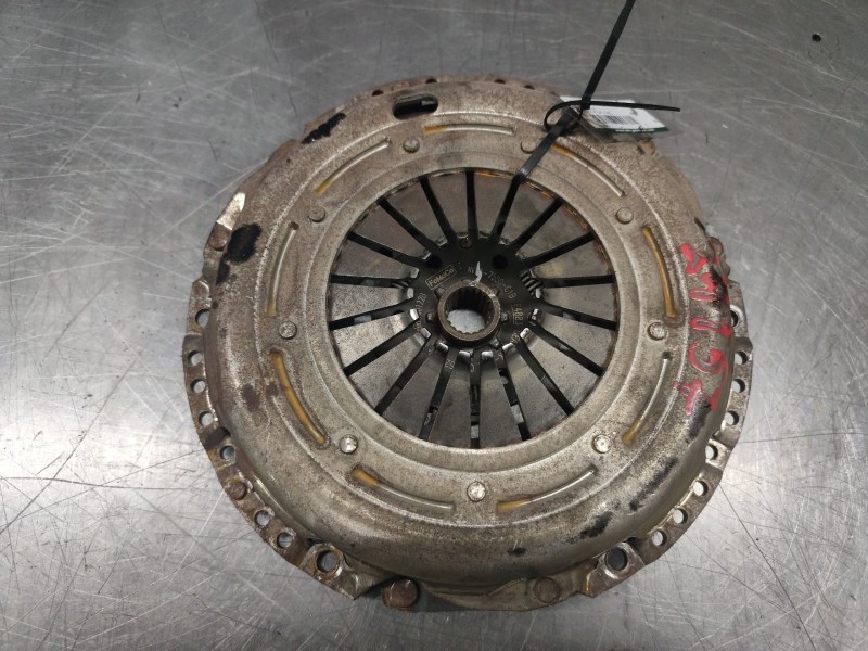 Recambio de kit embrague para ford focus lim. (cb8) titanium referencia OEM IAM   