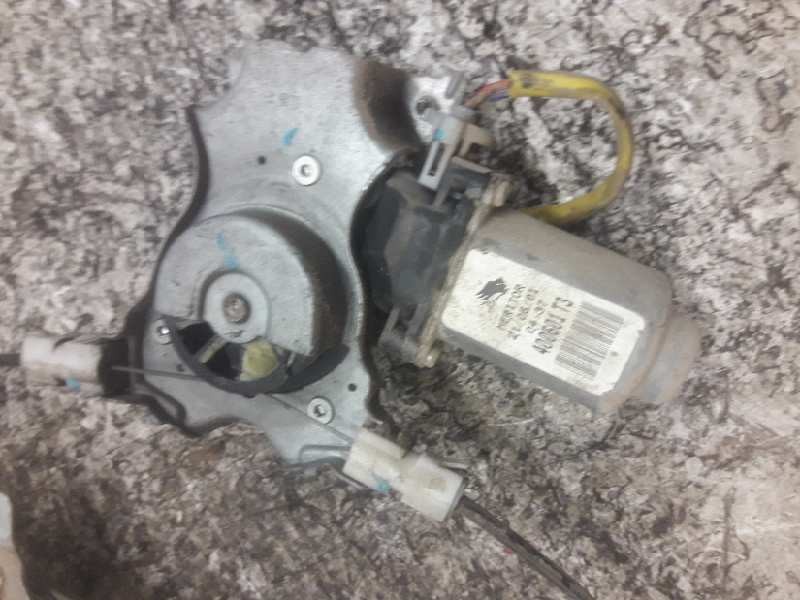 Recambio de elevalunas trasero izquierdo para nissan almera tino (v10m) referencia OEM IAM 400601T3 2 PINS 