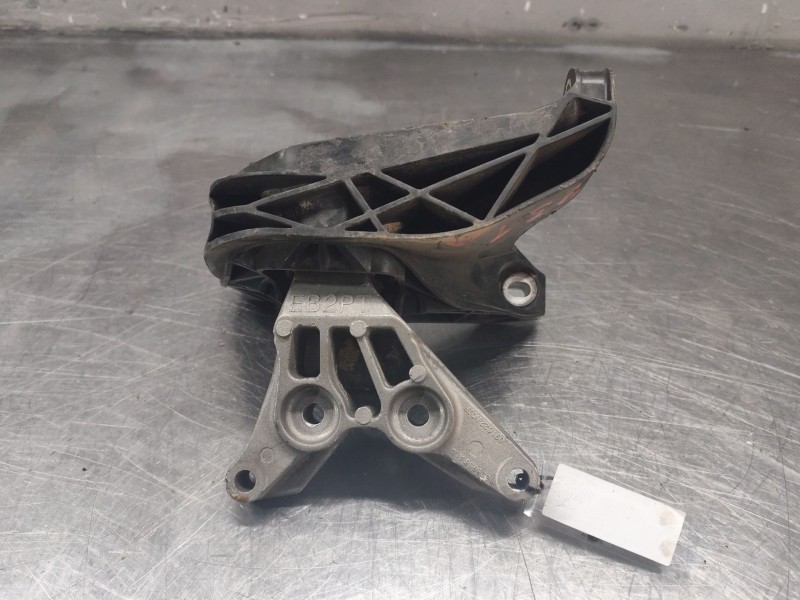 Recambio de soporte motor derecho para nissan x-trail (t30) comfort referencia OEM IAM   